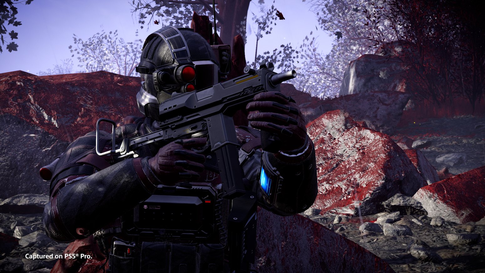 Helldivers 2 fighter with a rifle and optics from the Scope of Authority set.