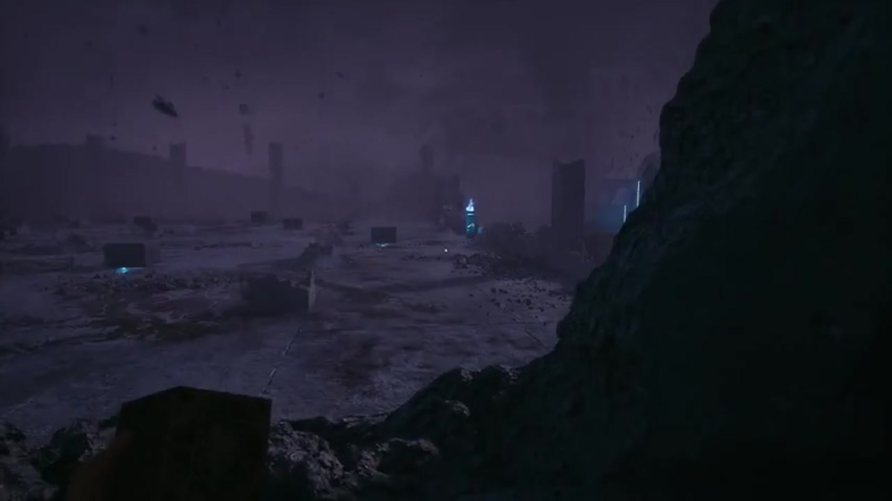 Área del Laberinto abierto con bloques de piedra y luces azules en la distancia en Hellraiser: Revival